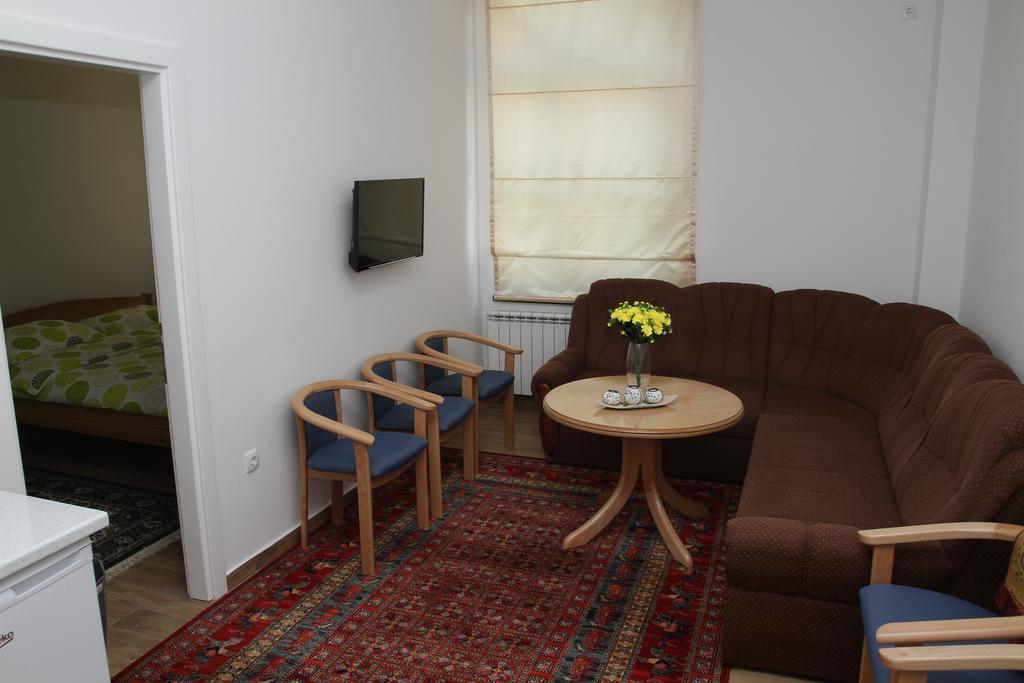 Apartments Ferhadija Banja Luka Ngoại thất bức ảnh