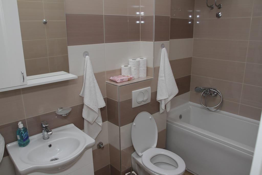 Apartments Ferhadija Banja Luka Ngoại thất bức ảnh